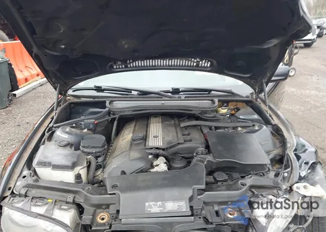 2001 BMW 330Ci z USA, uszkodzony, nr VIN WBABN53411JU23457